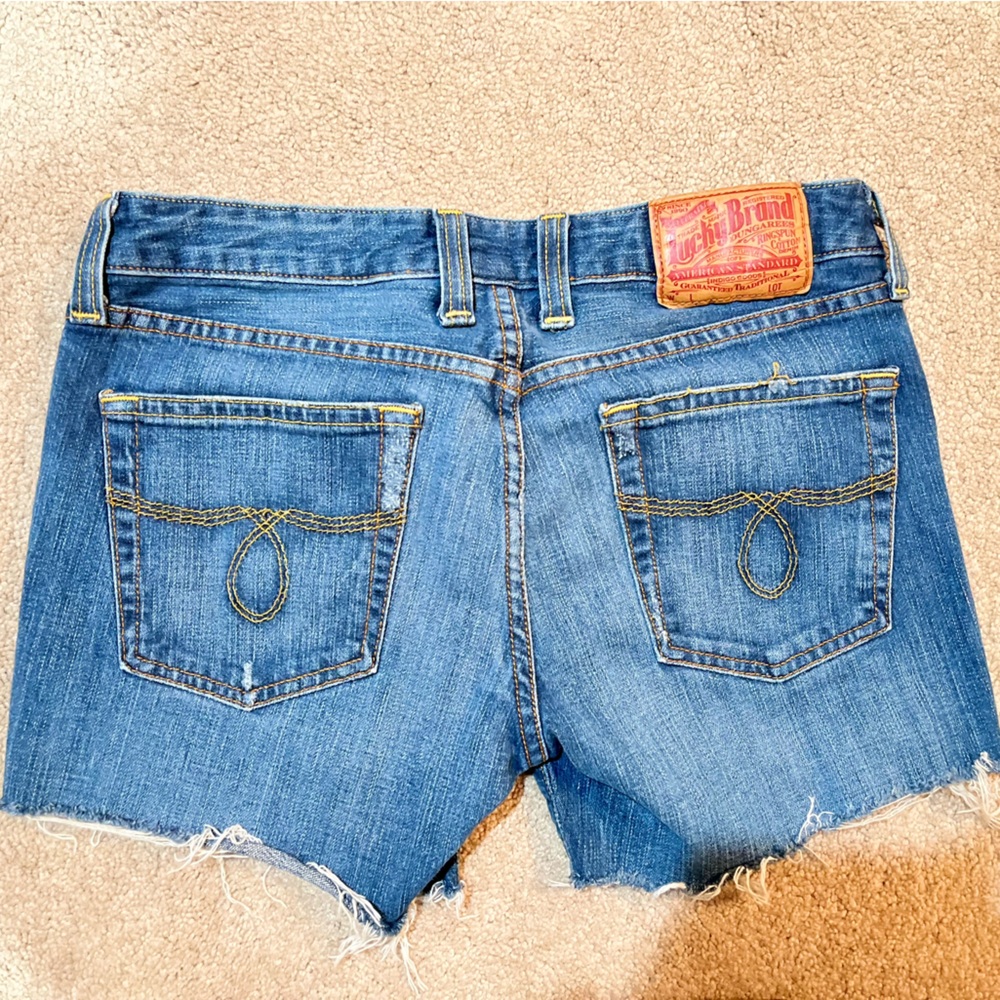 Lucky shorts